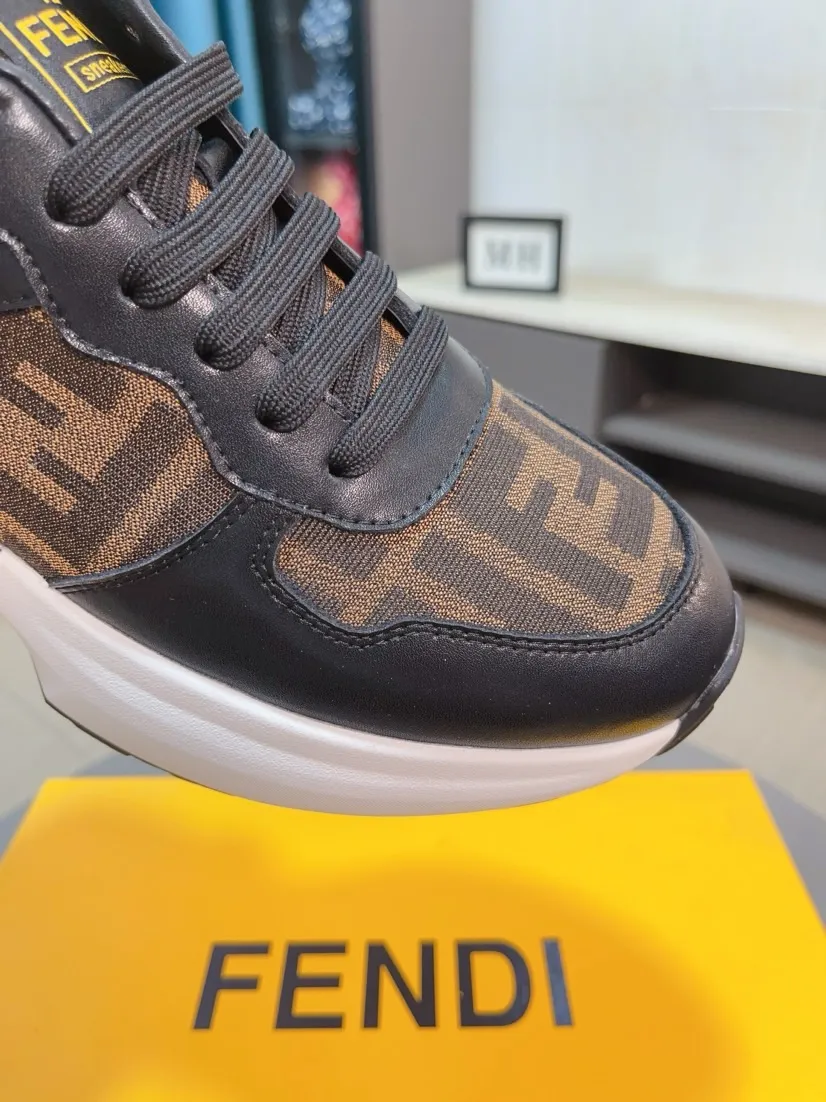 Men's Men's Shoes 💰458🌹🌹[fendi] Fendi's classic and comfortable men's, this complex sneaker is made of soft calfskin➕genuine leather lining➕original ultra-light rubber material with rough outsole. This unique light style is suitable for the casual and refined sensibility of this season. It is comfortable and natural on the feet. It is an everyday style for casual travel in autumn and winter! 38/44